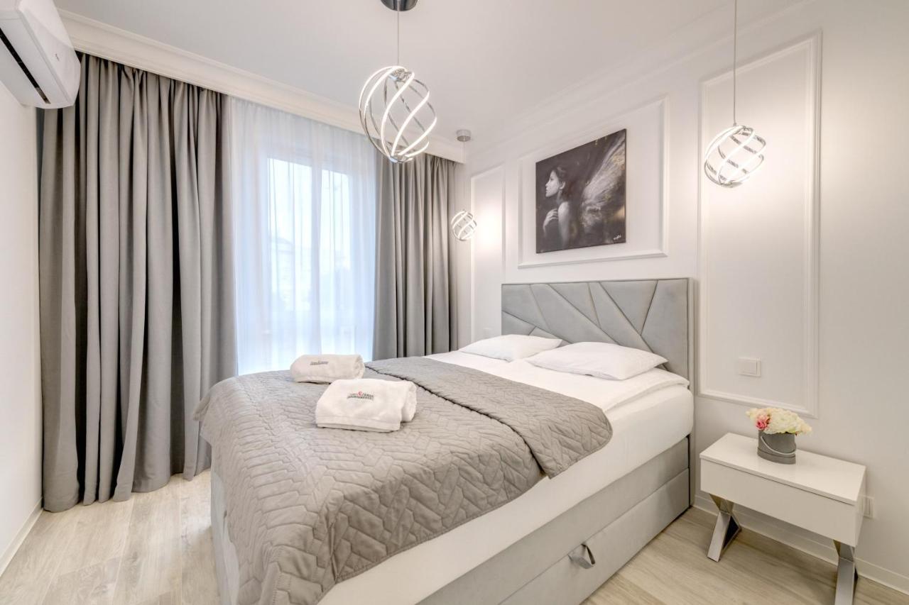 Dom & House - Apartments Navio Estate Гданск Екстериор снимка