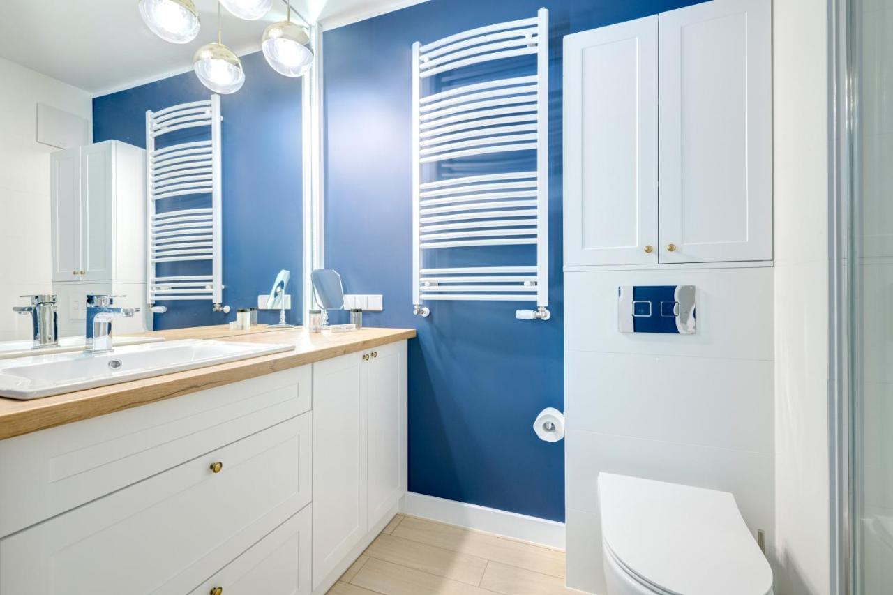 Dom & House - Apartments Navio Estate Гданск Екстериор снимка