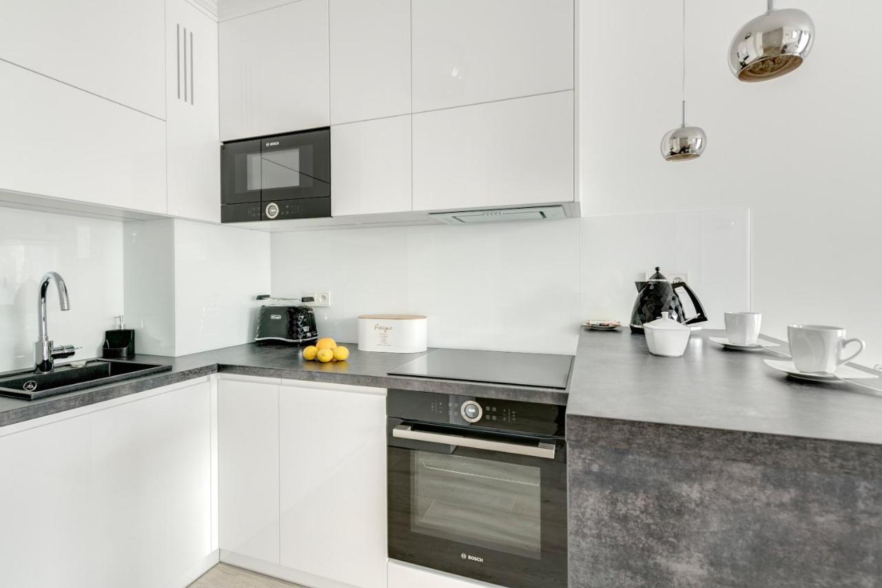 Dom & House - Apartments Navio Estate Гданск Екстериор снимка
